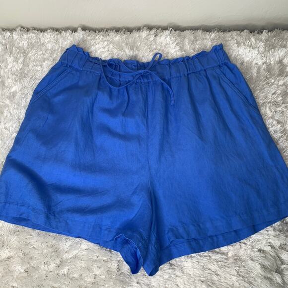NWT On 34th Blue Linen Blend PaperBag Waist Pull On Shorts Sz Large - Picture 1 of 4